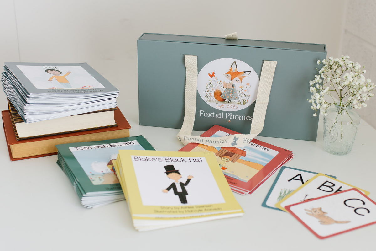 Foxtail Phonics 50-Book Storage Box with Ribbons